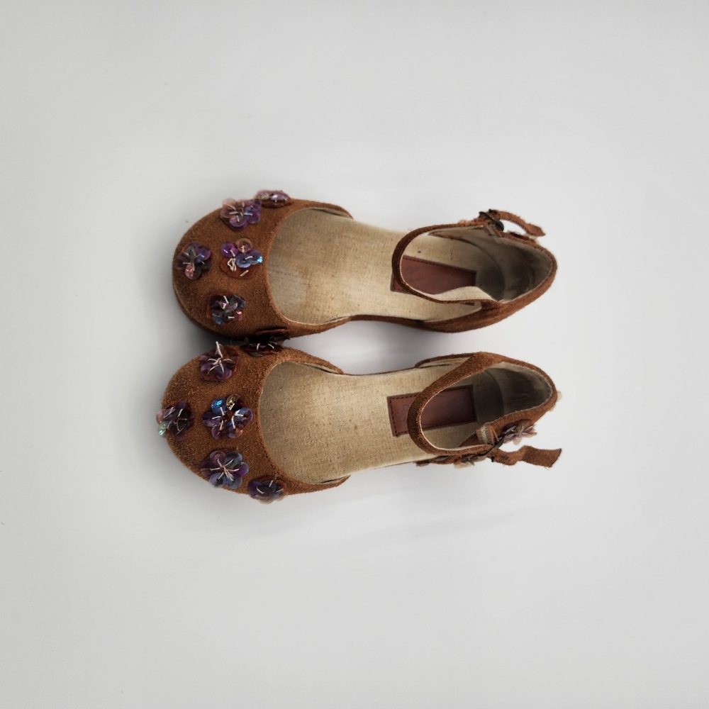 Joy folie kids Shoe in fairly okay condition, size 13, sole and platform in good